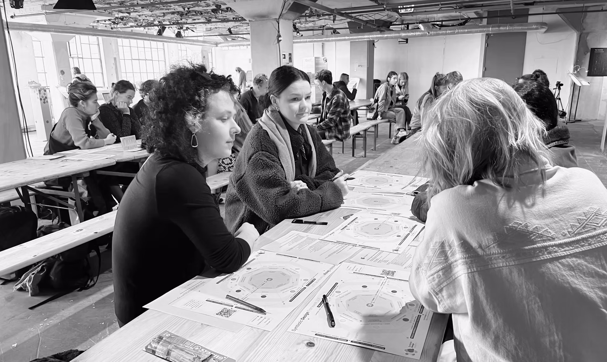 A Symbiotic Design Framework workshop in session